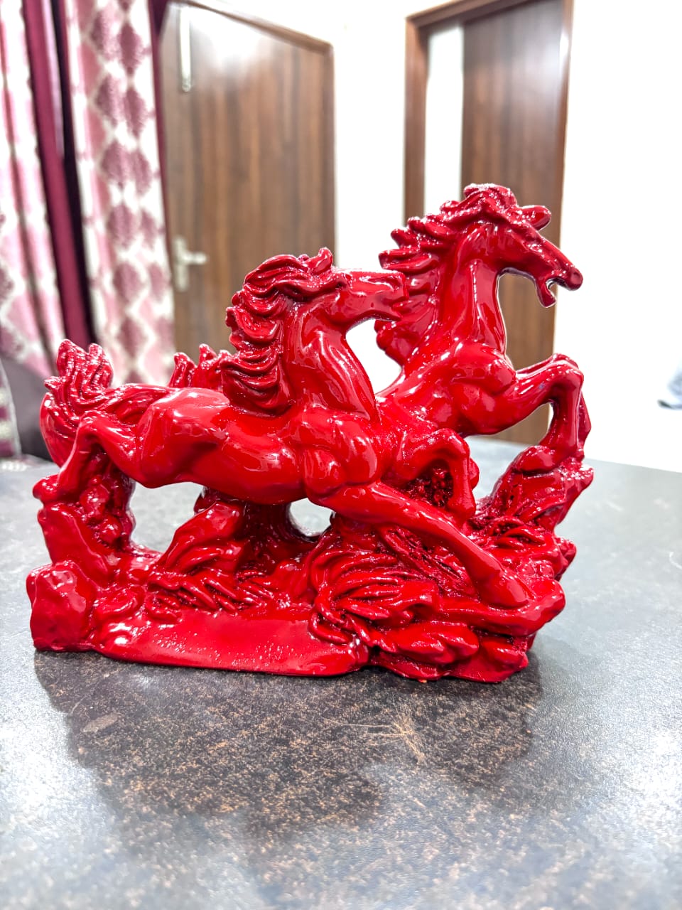 VASTU TWO SMALL RED HORSE